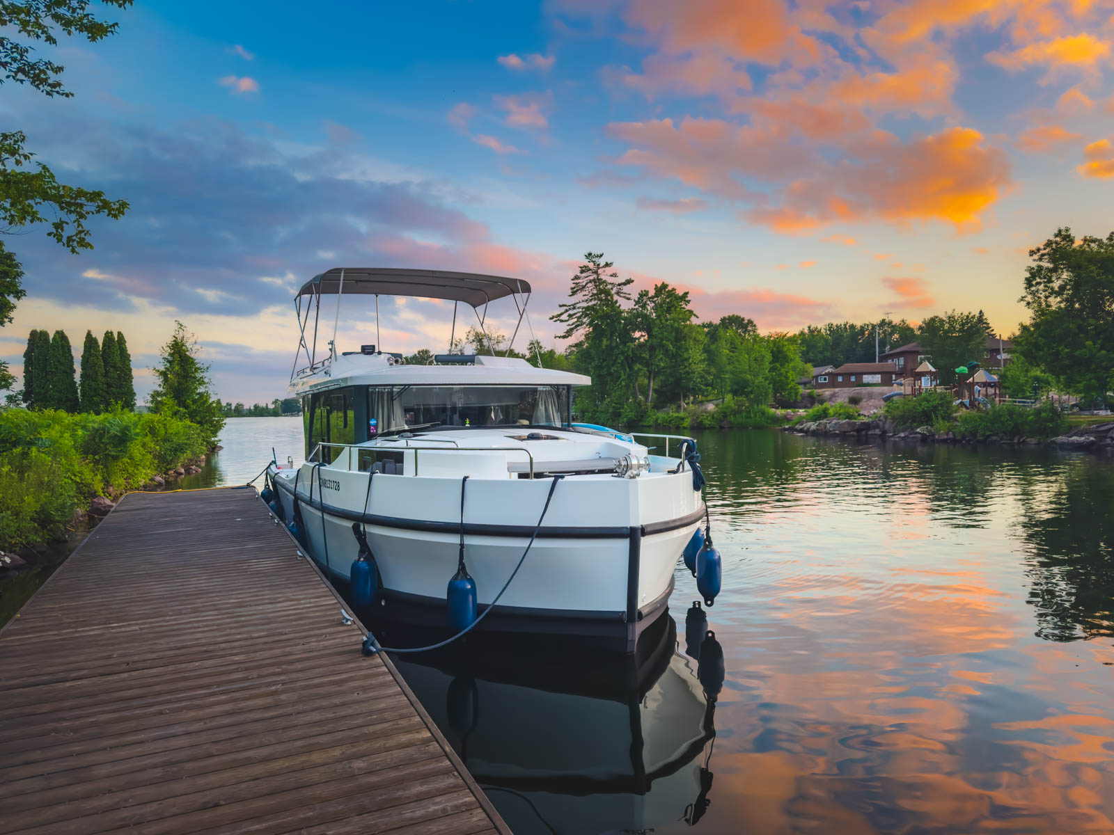 Trent Severn Waterway With LE Boat 